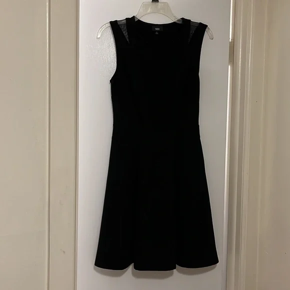 Little Black Dress. - Picture 2 of 10